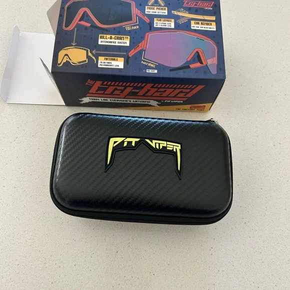 Pit Viper Bold Sunglasses with Case - Picture 4 of 6